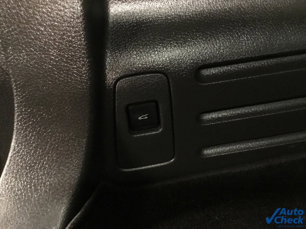 Used 2013 Lincoln MKX AWD image 13