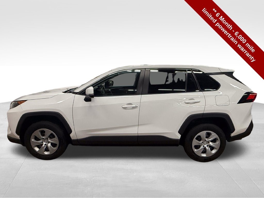 Used 2022 Toyota RAV4 LE AWD/4WD image 2