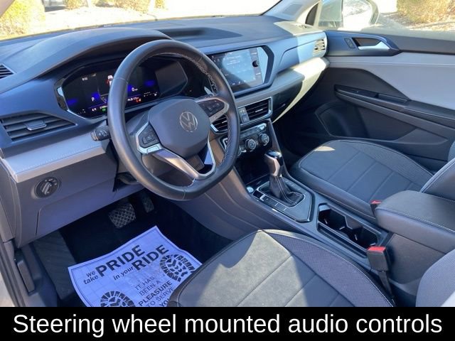Used 2024 Volkswagen Taos SE FWD image 7