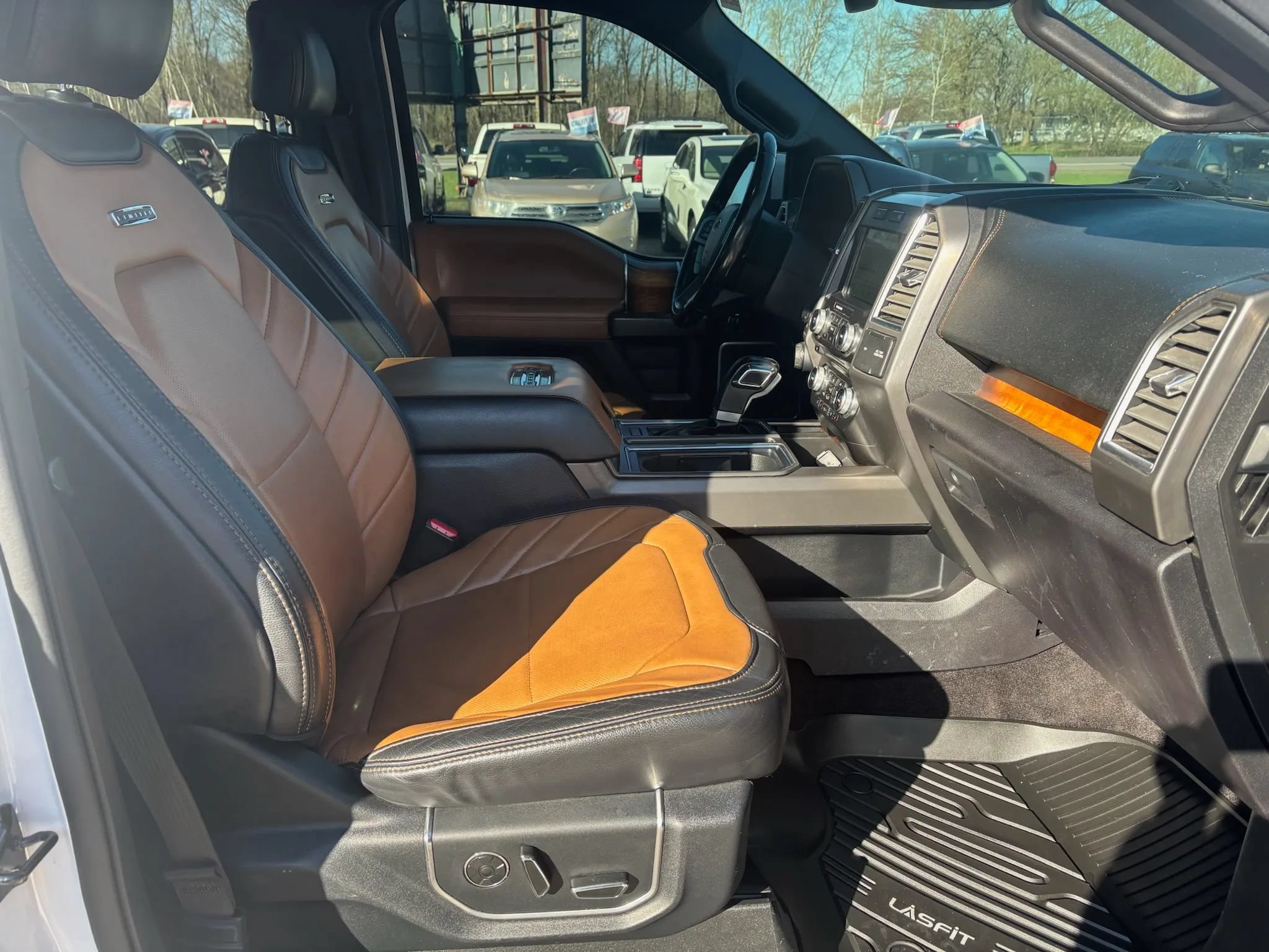 Used 2016 Ford F150 Limited w/ Trailer Tow Package AWD/4WD image 30