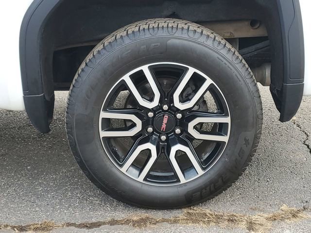 Certified 2022 GMC Sierra 1500 AT4 w/ AT4 Preferred Package image 32