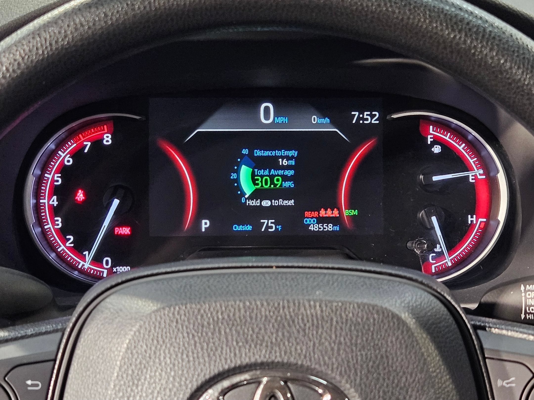 Used 2025 Toyota RAV4 XLE FWD image 15