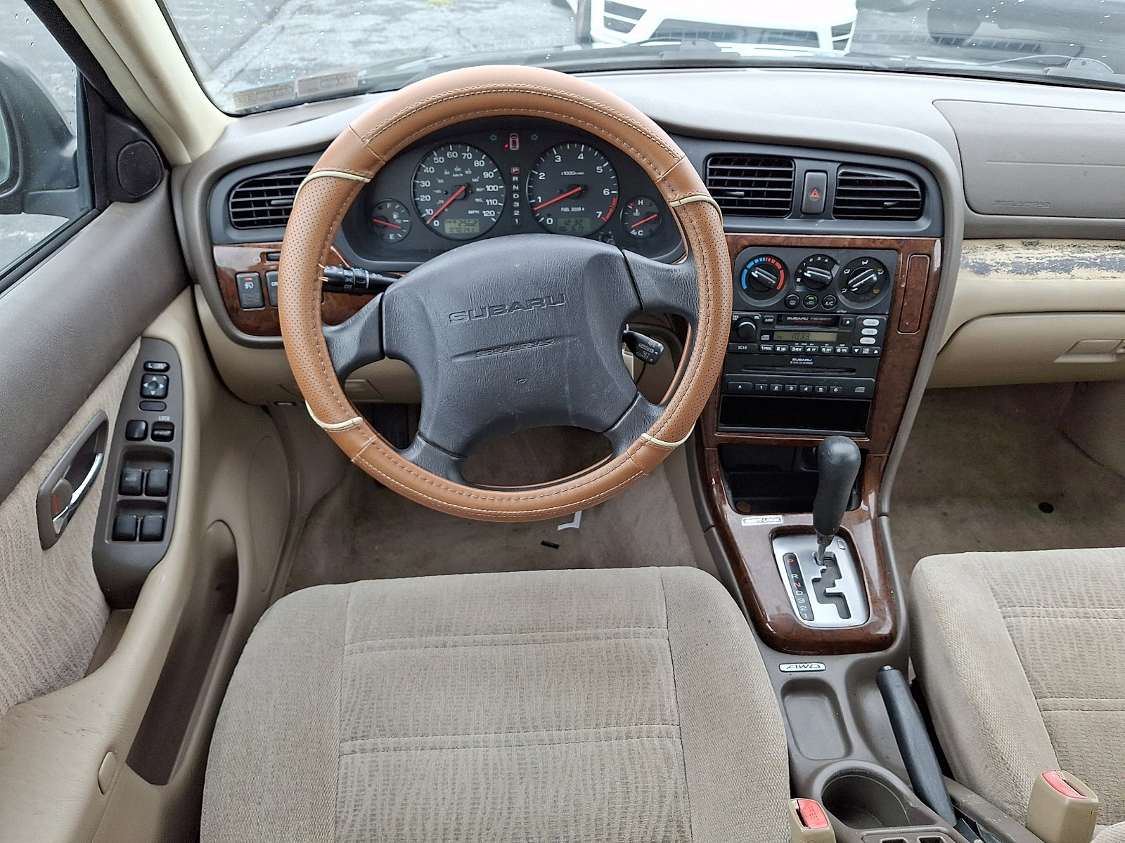 Used 2001 Subaru Outback Wagon AWD/4WD image 11