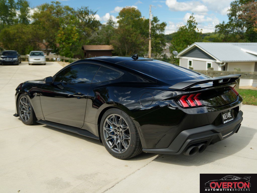 Used 2024 Ford Mustang Dark Horse image 8