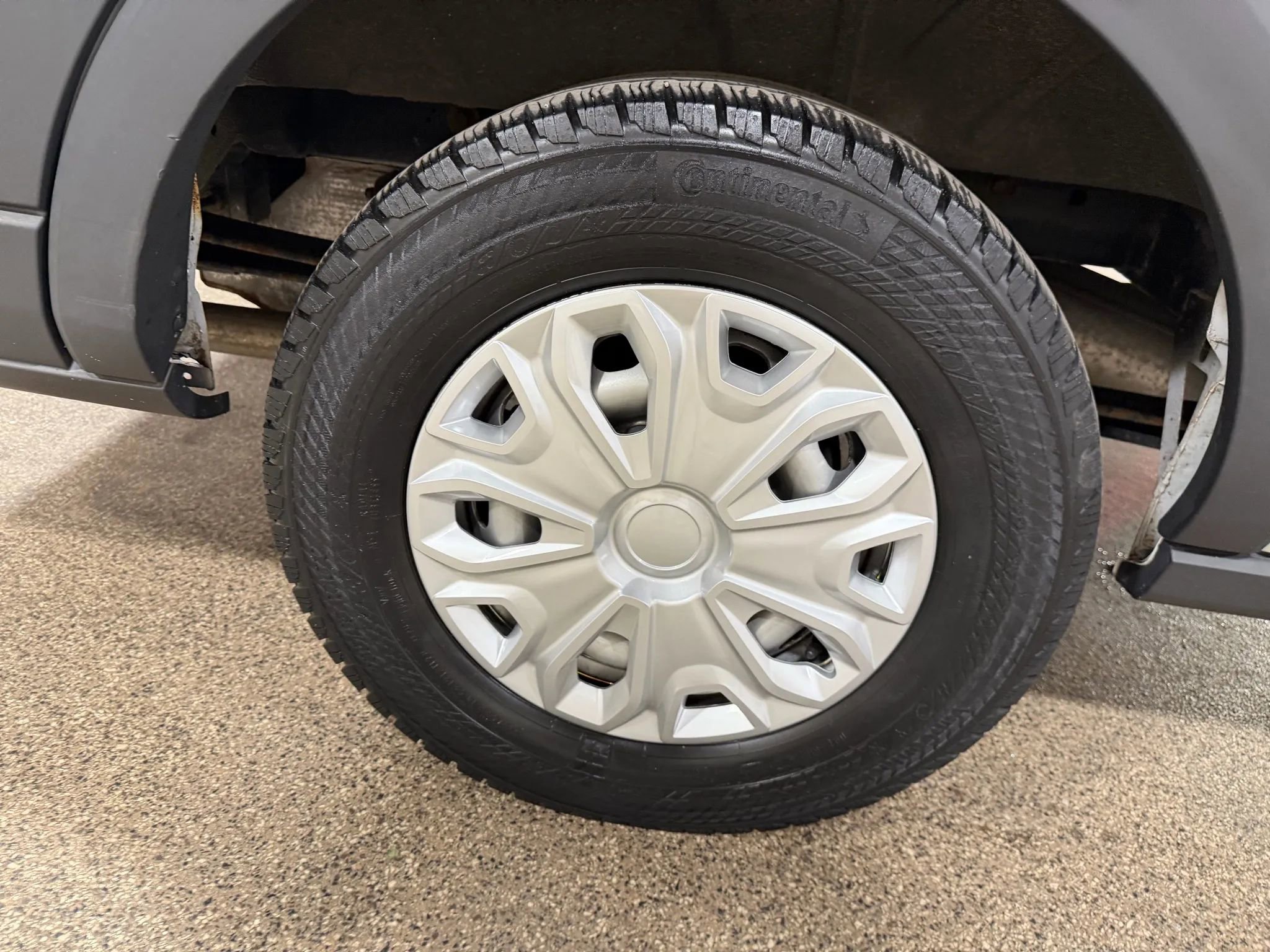 Used 2018 Ford Transit 350 XL image 60