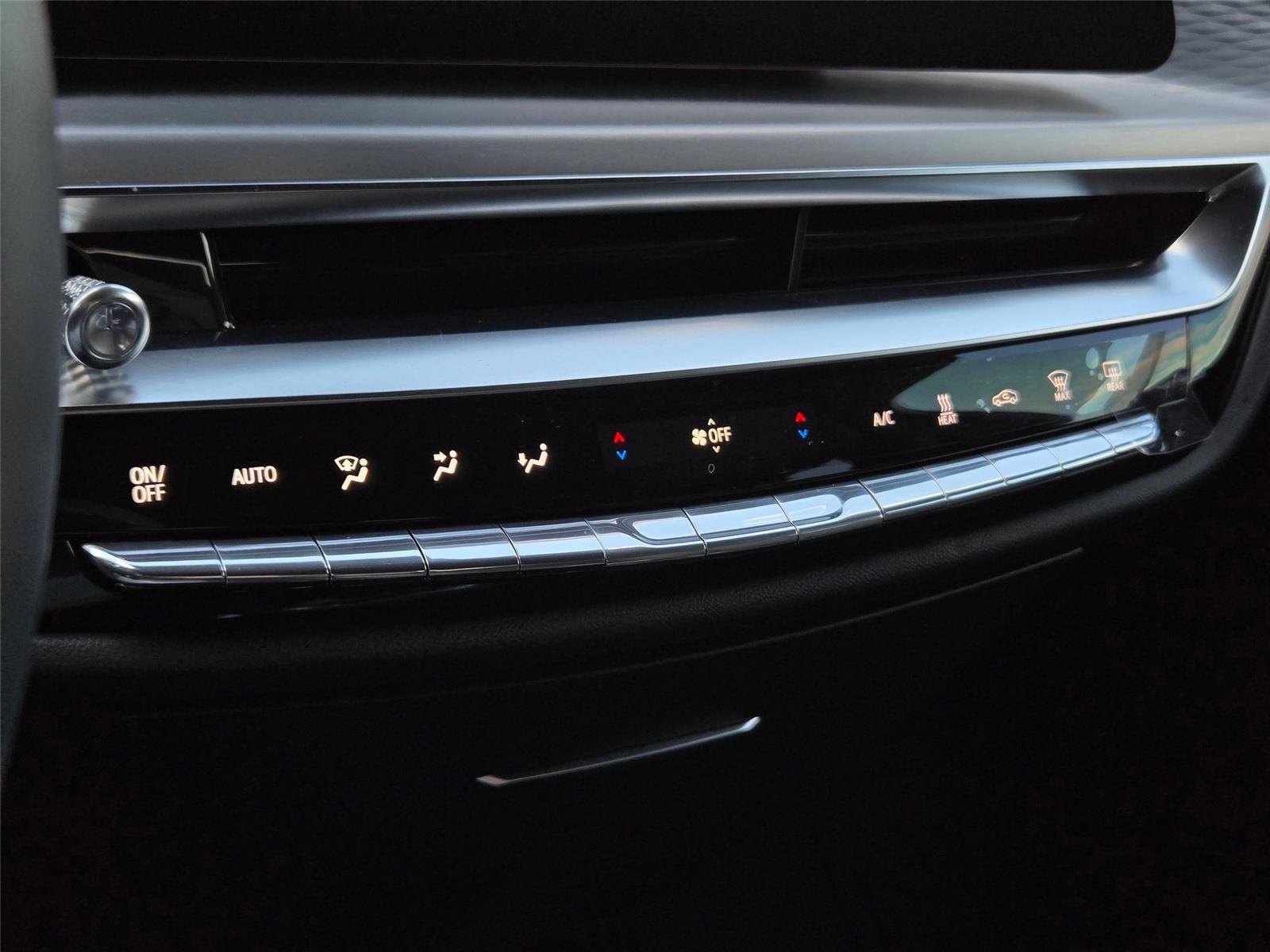 New 2026 Cadillac Lyriq Sport AWD/4WD image 21