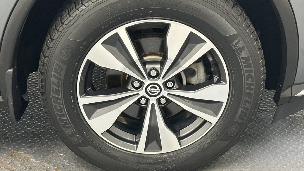 Used 2019 Nissan Murano SV w/ Cargo Package AWD/4WD image 19