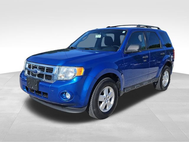 Used 2011 Ford Escape XLT w/ 202A Rapid Spec Order Code AWD/4WD image 2