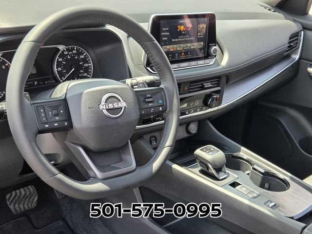 Used 2026 Nissan Rogue SV w/ Cold Weather Package FWD image 9