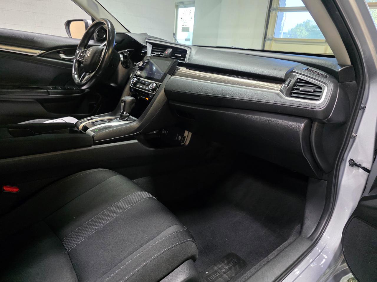 Used 2019 Honda Civic EX image 22