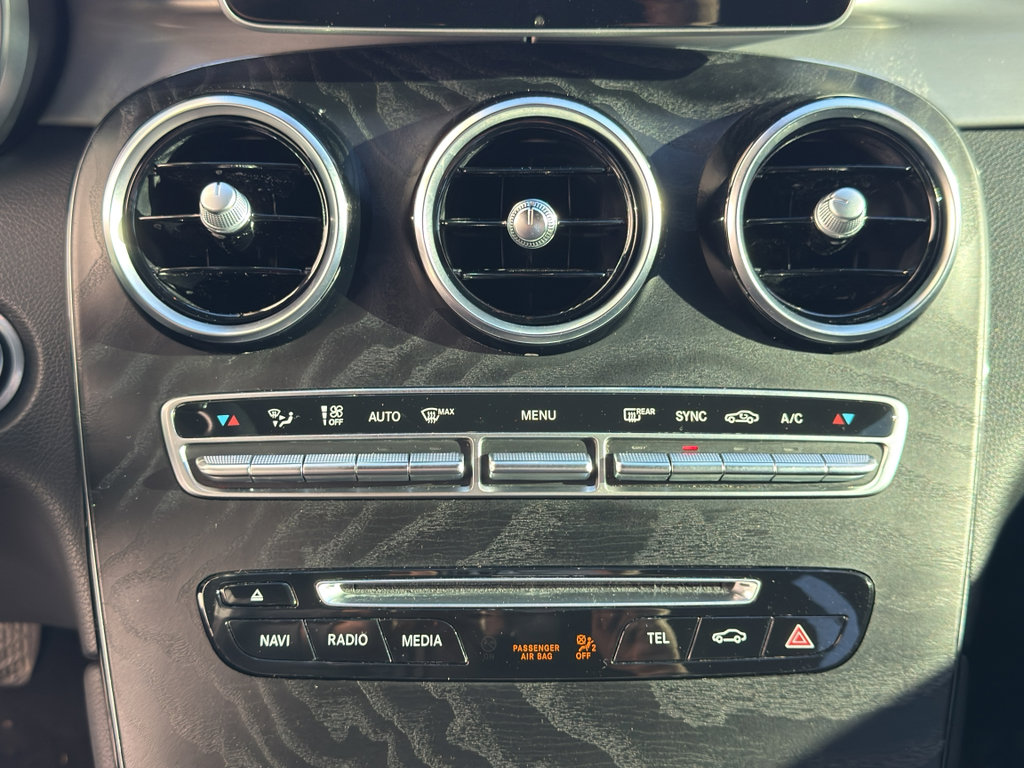 Used 2019 Mercedes-Benz GLC 300 4MATIC image 12