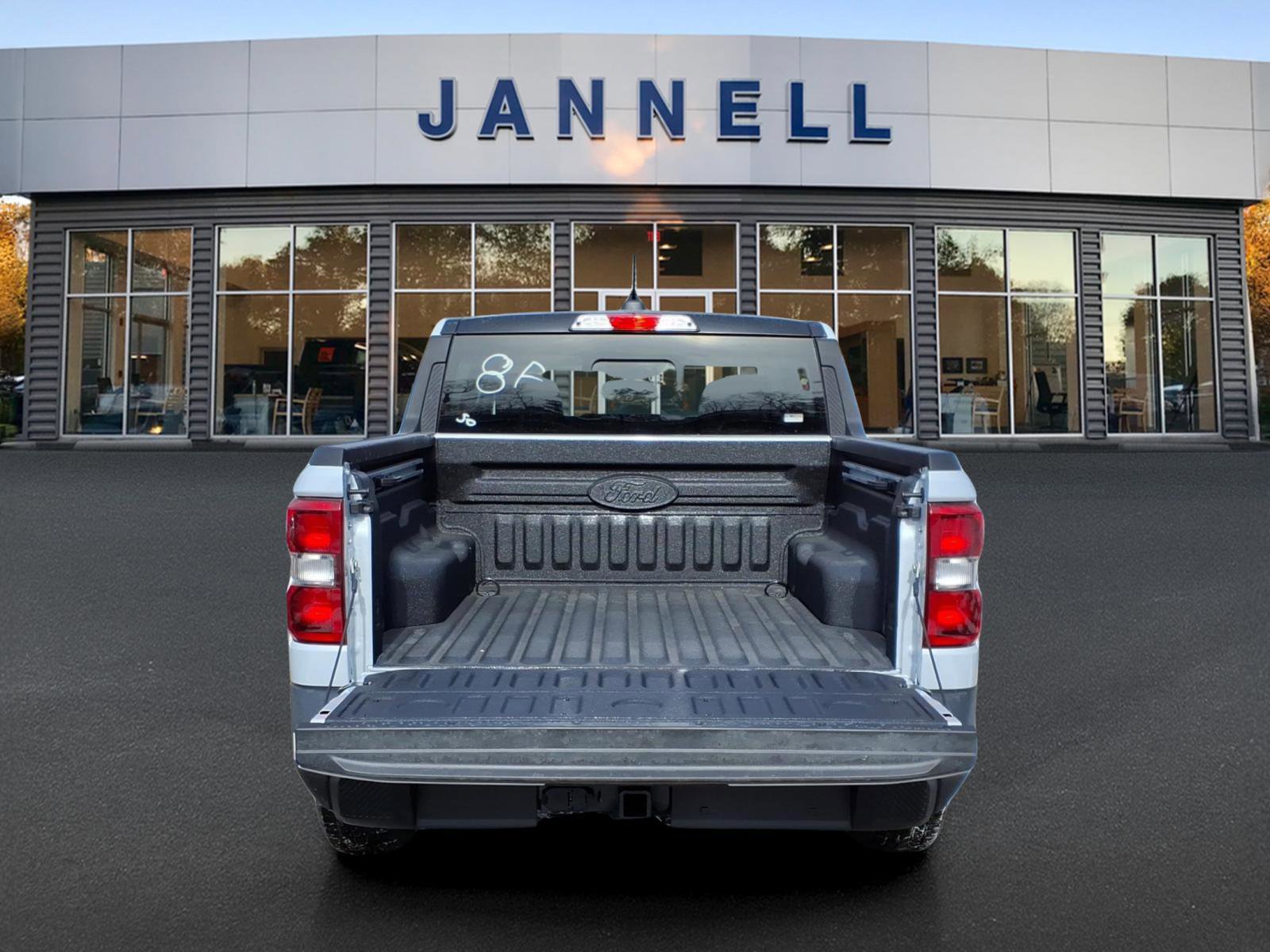 New 2026 Ford Maverick Lariat w/ Black Appearance Package image 5