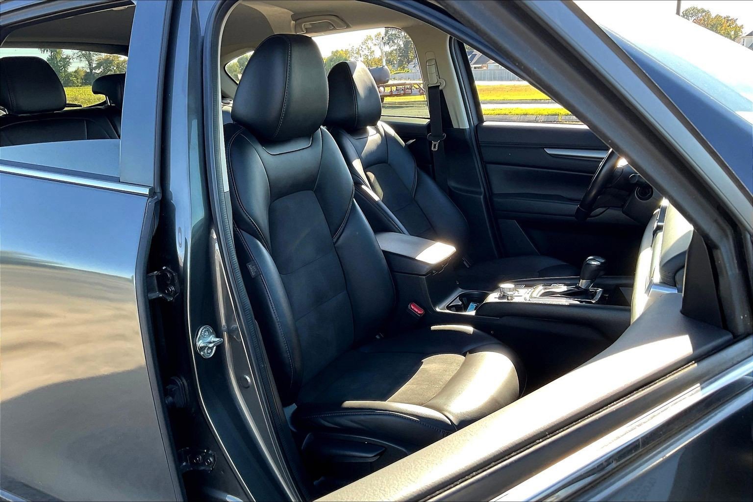 Used 2019 MAZDA CX-5 Touring image 8