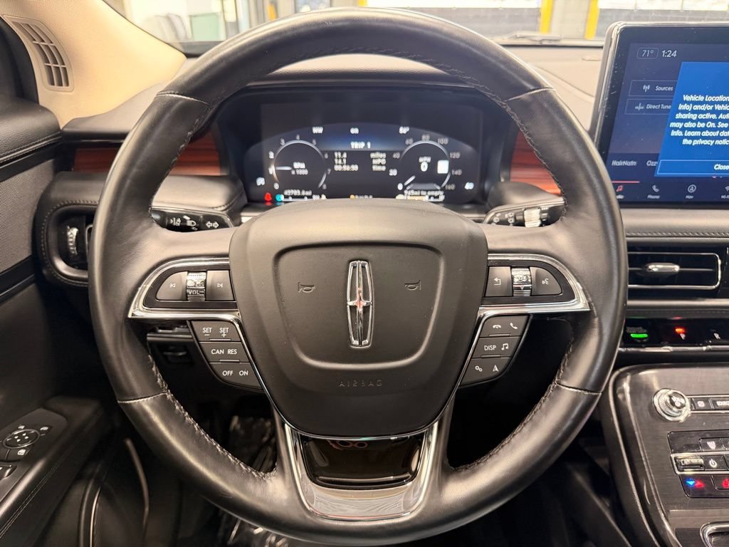 Used 2023 Lincoln Nautilus Reserve AWD/4WD image 26