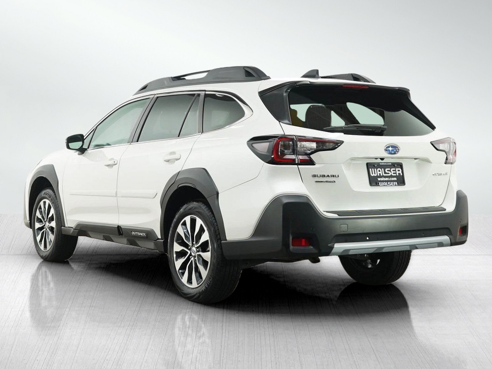 Used 2024 Subaru Outback Limited AWD/4WD image 3