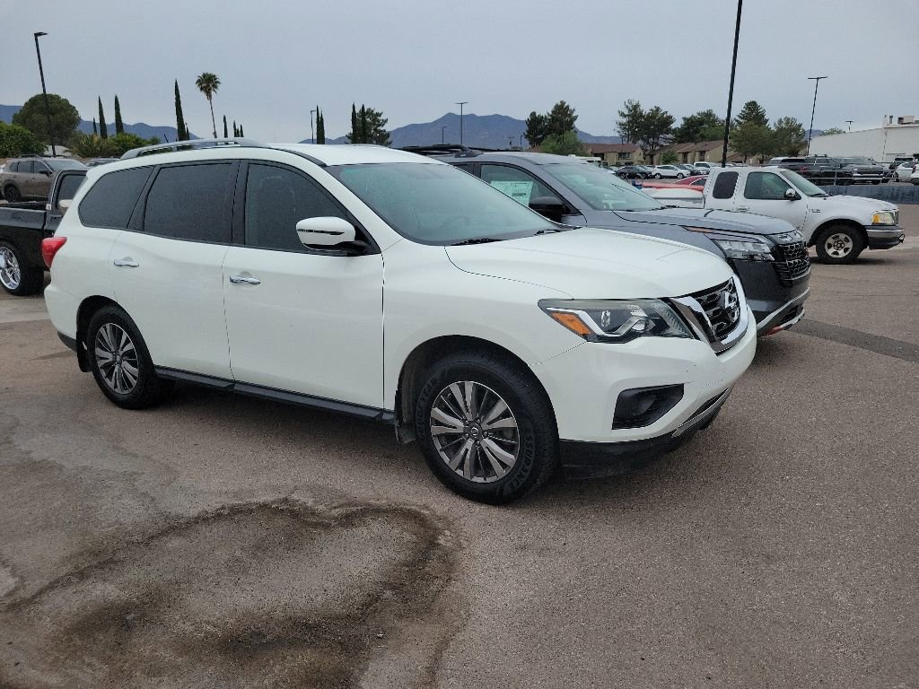Used 2018 Nissan Pathfinder S FWD image 3