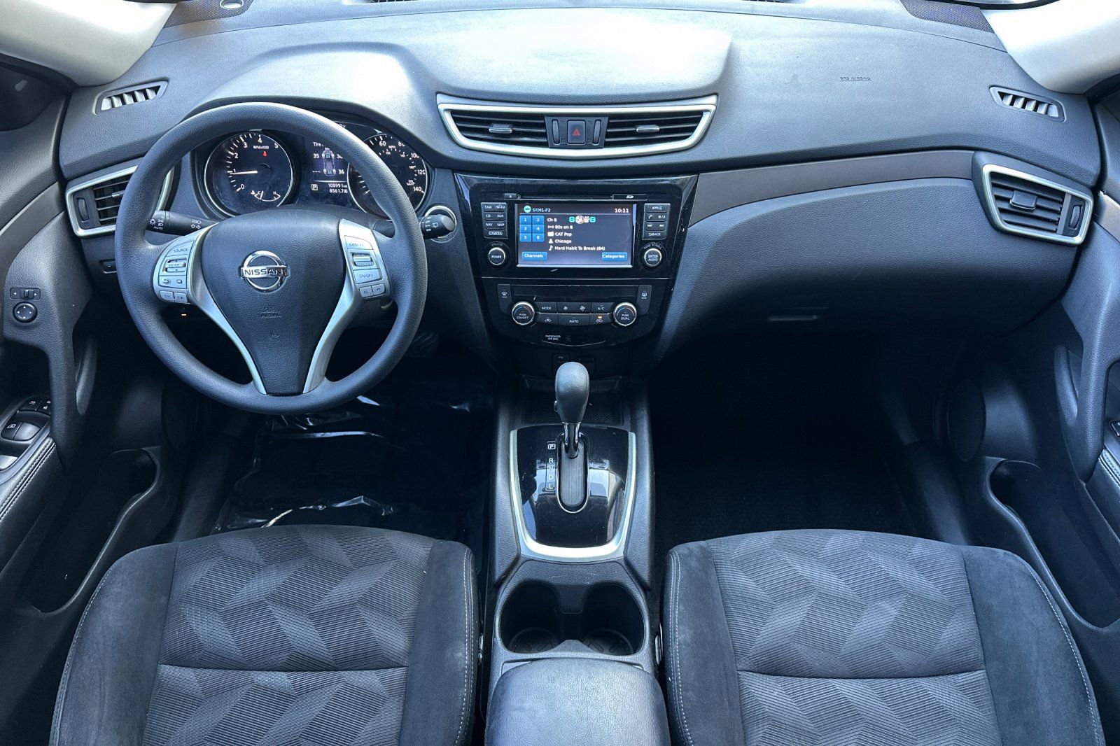 Used 2014 Nissan Rogue SV w/ SV Premium Package image 17