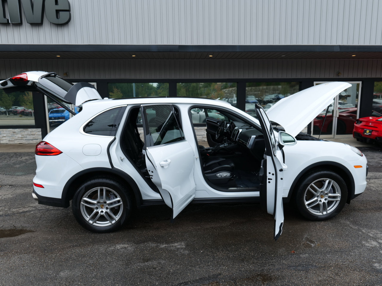 Used 2016 Porsche Cayenne image 61