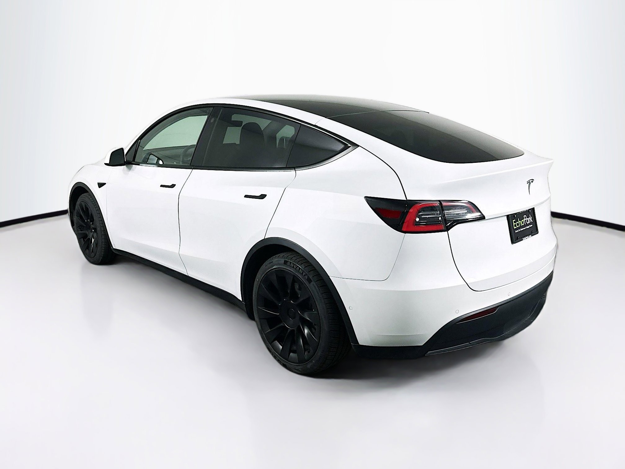 Used 2021 Tesla Model Y 2WD image 5