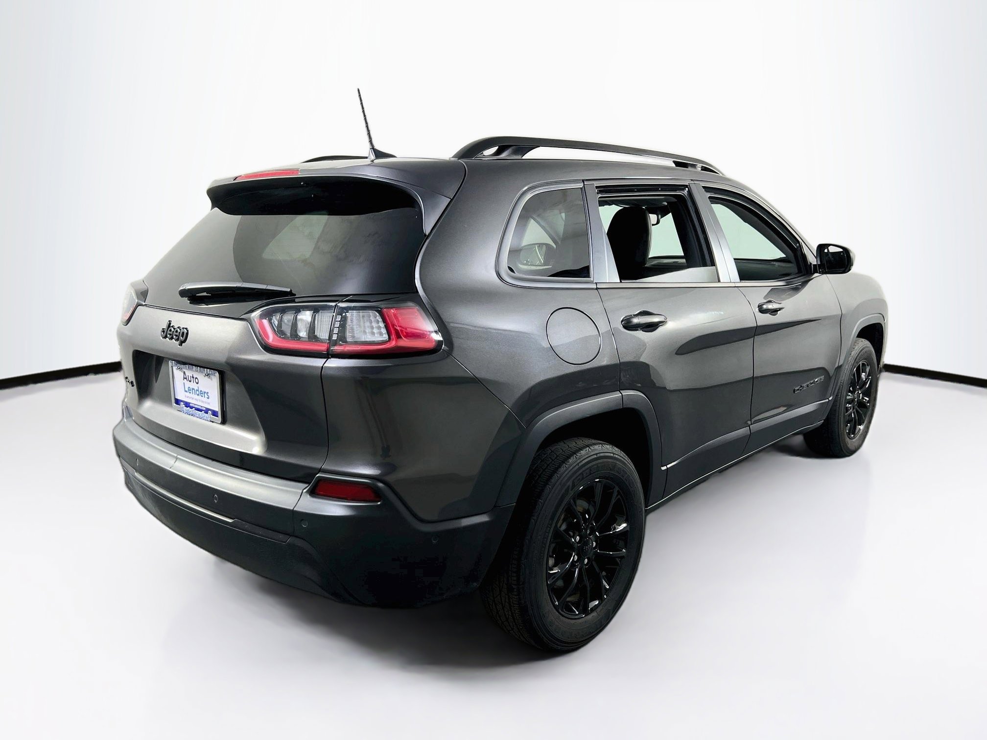 Used 2023 Jeep Cherokee Altitude Lux AWD/4WD image 5