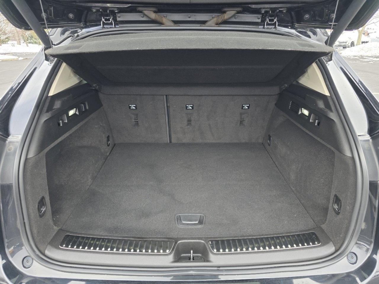 Used 2021 Buick Envision Essence w/ Technology Package I image 20