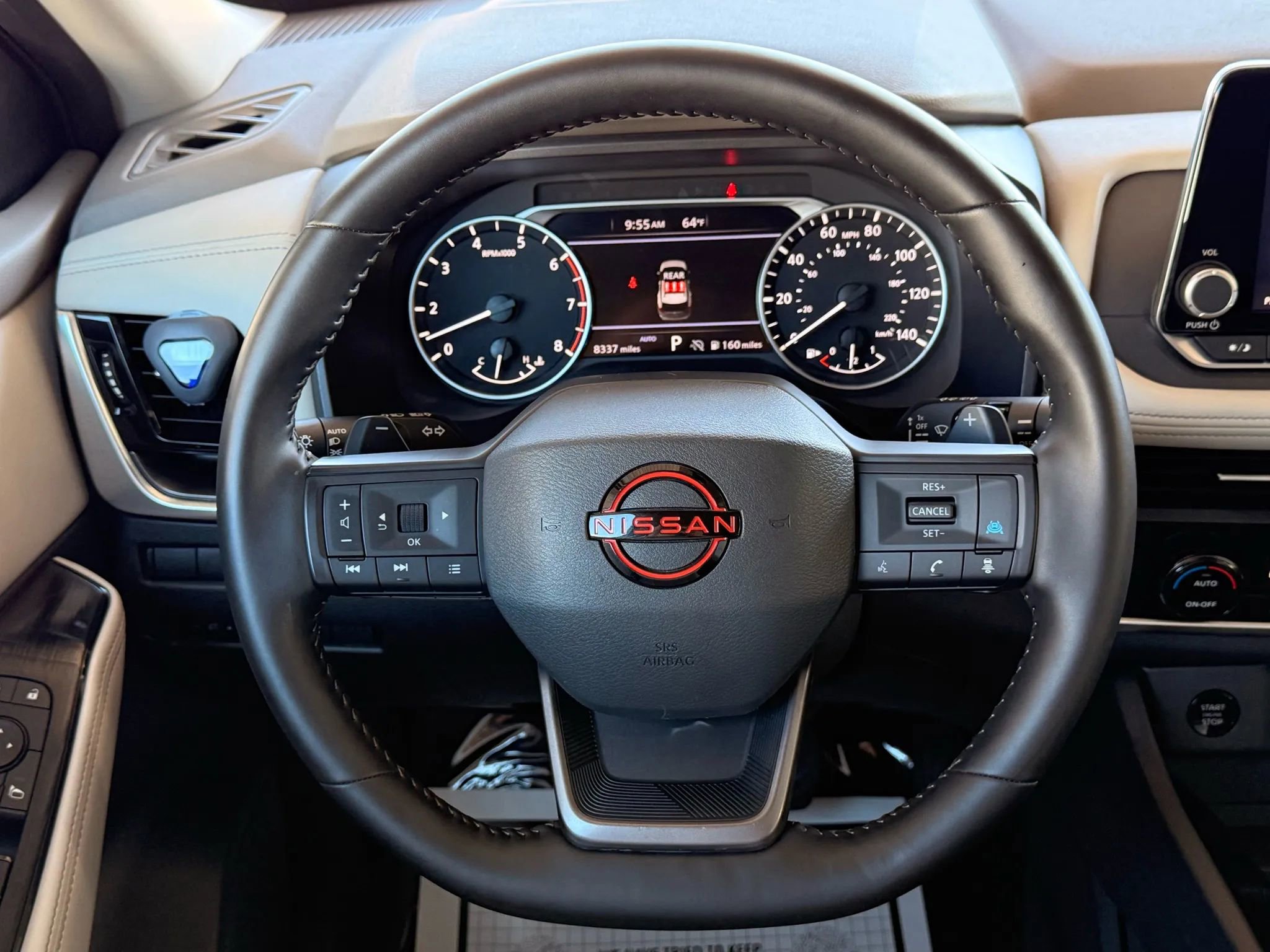 Used 2025 Nissan Rogue SV image 33