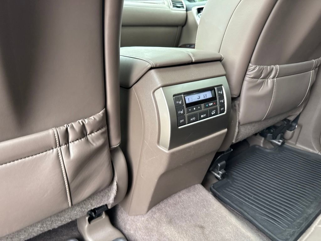 Used 2018 Lexus GX 460 Luxury w/ Preferred Accessory Package image 20
