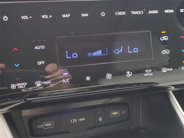 Used 2024 Hyundai Tucson Limited image 25