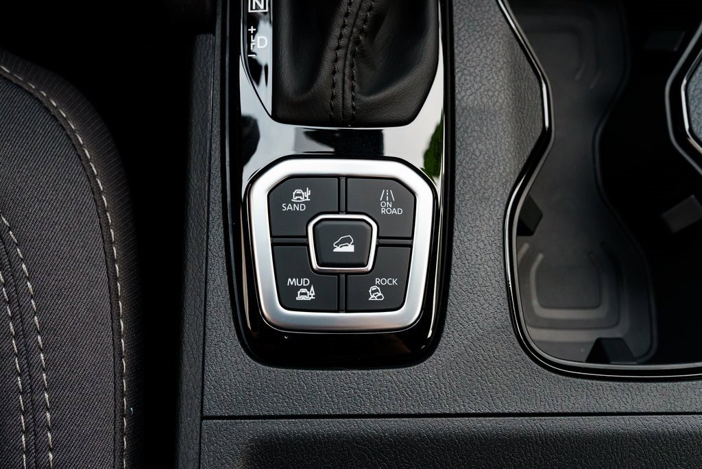 New 2026 Nissan Frontier SV w/ All-Weather Content Package image 17