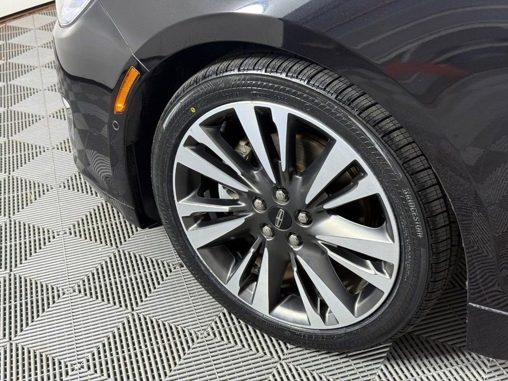 Used 2020 Lincoln MKZ Reserve image 14