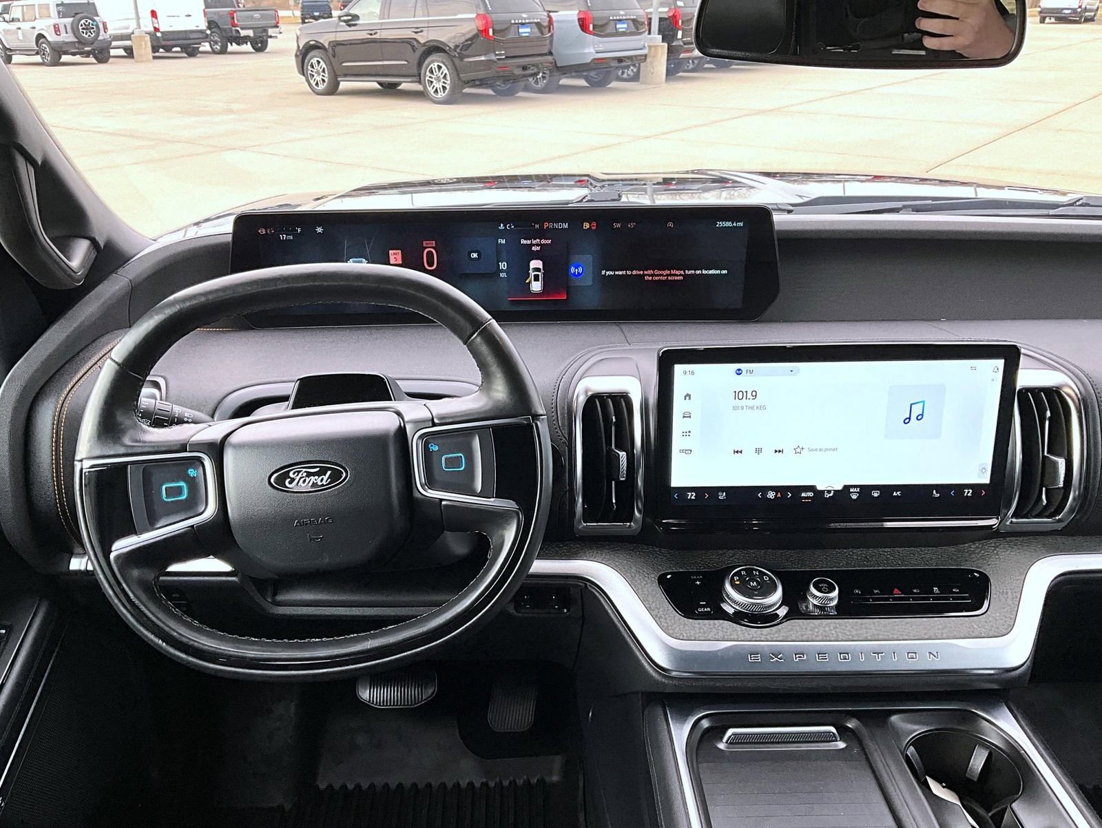 Used 2025 Ford Expedition Tremor image 12