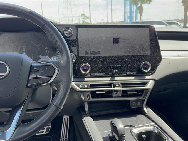 Used 2024 Lexus RX 500h F Sport w/ Convenience Package image 12