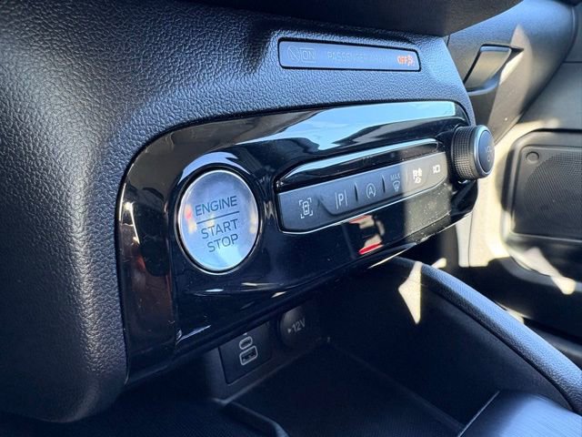 Used 2024 Ford Escape Platinum AWD/4WD image 27