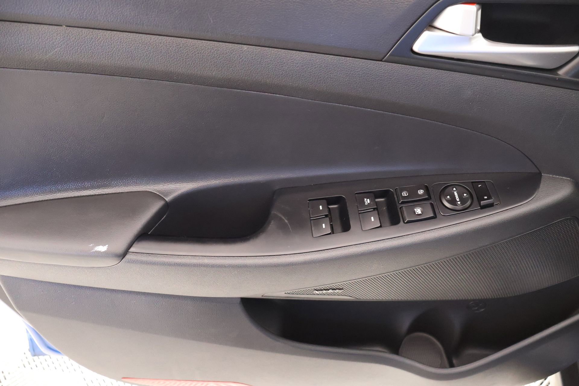 Used 2019 Hyundai Tucson Sport image 15