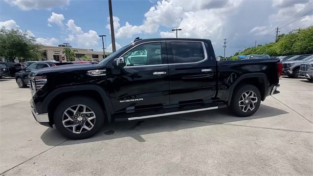 Used 2023 GMC Sierra 1500 SLT w/ SLT Premium Package image 7