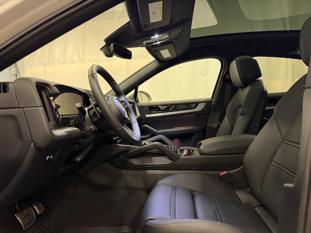 New 2026 Porsche Cayenne S AWD/4WD image 5