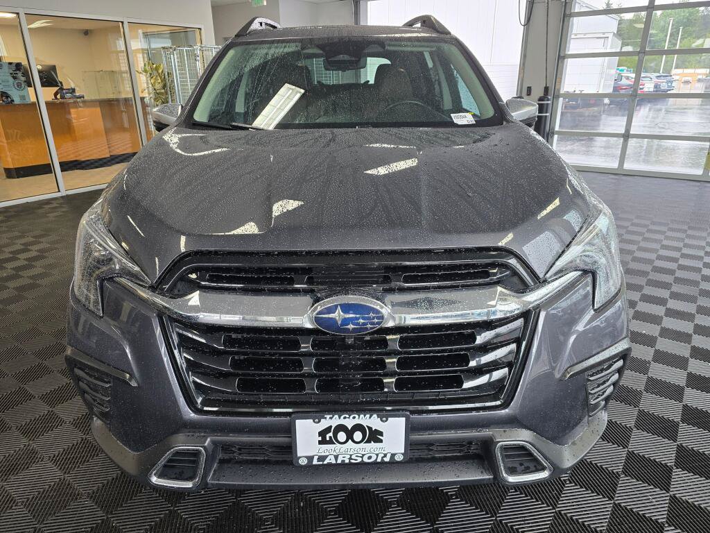 Used 2023 Subaru Ascent Touring AWD/4WD image 8
