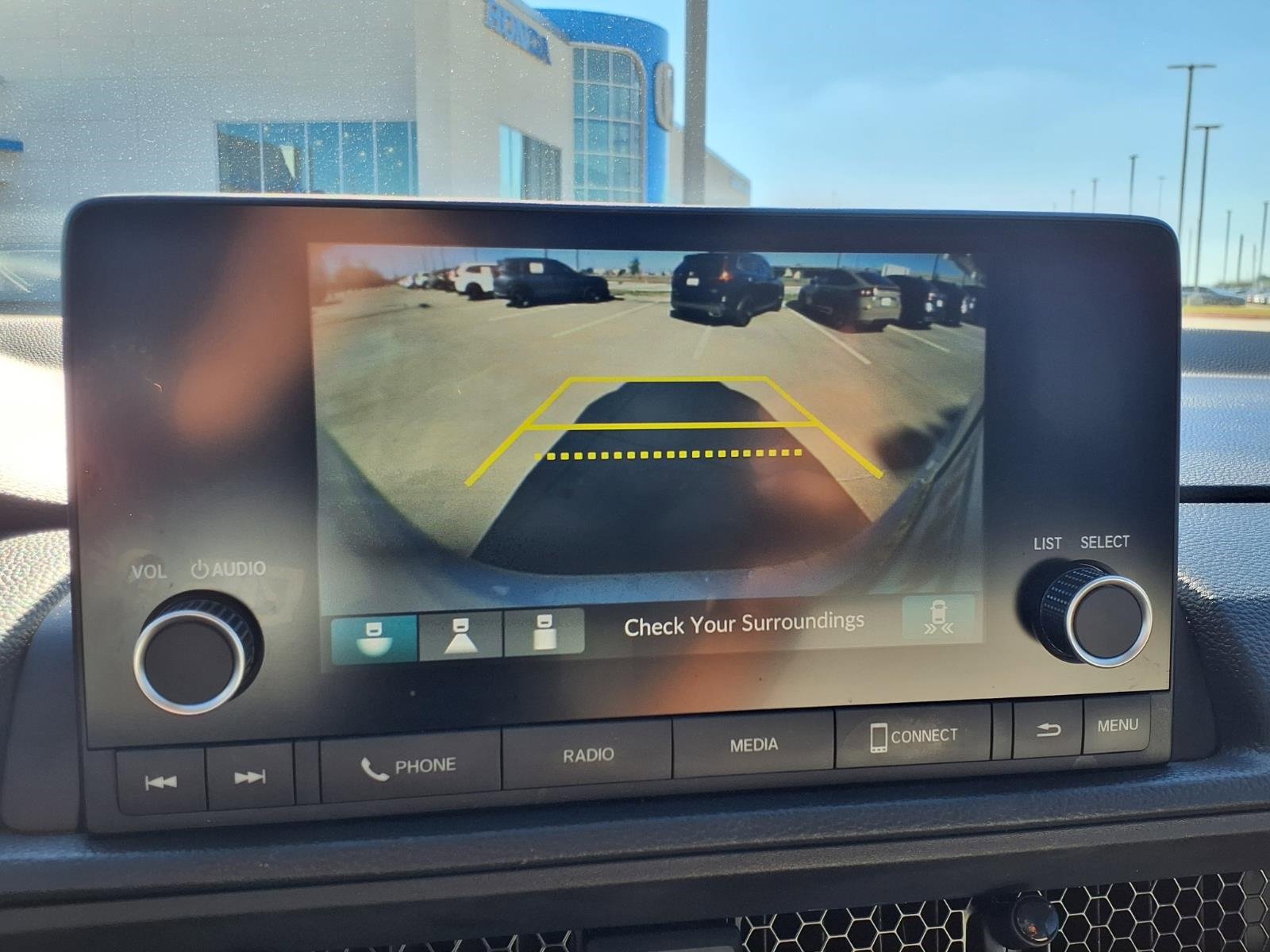 Used 2025 Honda CR-V EX image 11