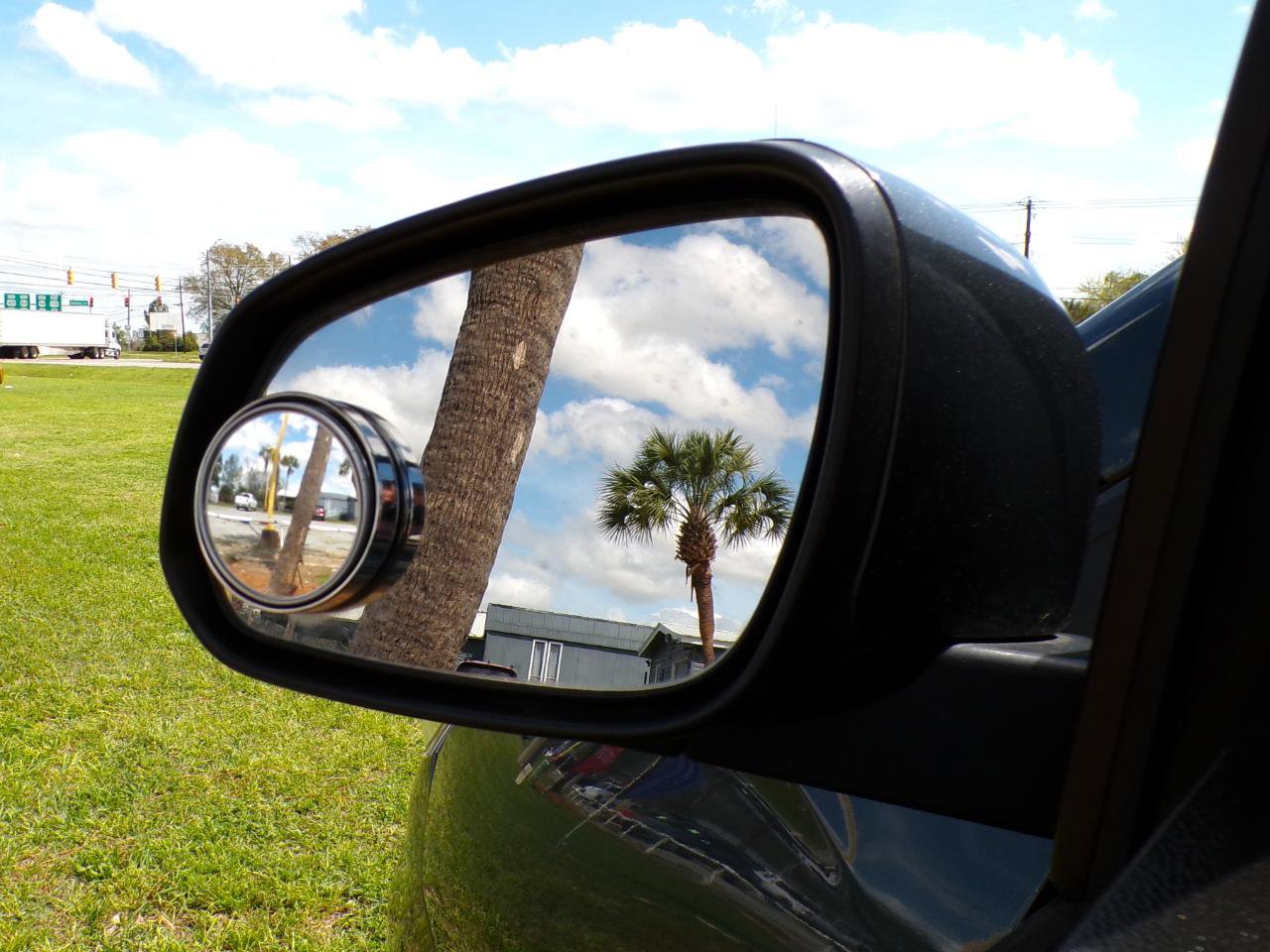 Used 2022 Chevrolet Spark LT FWD image 30