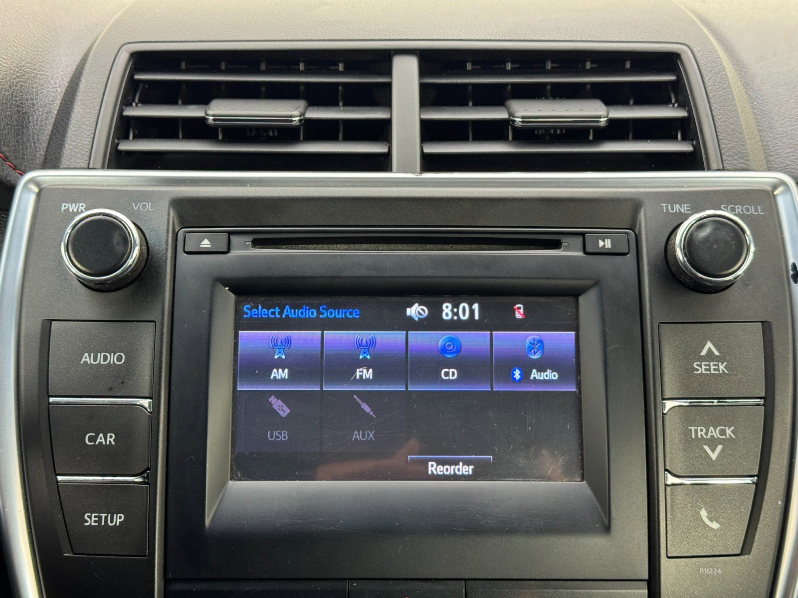 Used 2016 Toyota Camry SE image 23