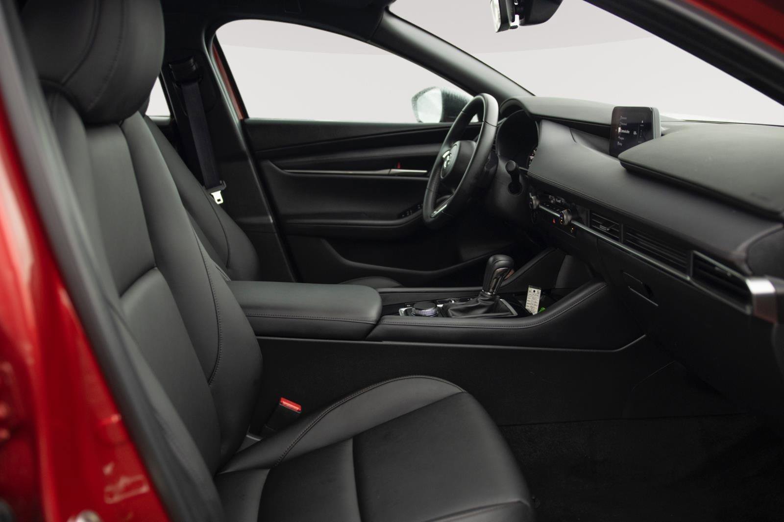 Used 2024 MAZDA MAZDA3 s image 15