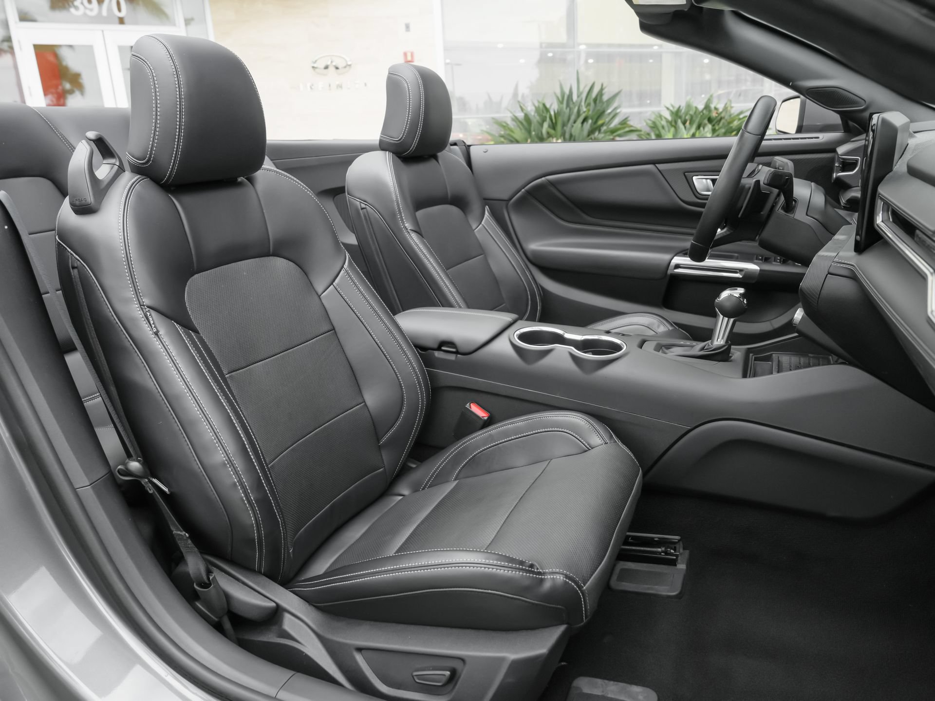 Used 2024 Ford Mustang GT Premium RWD image 38