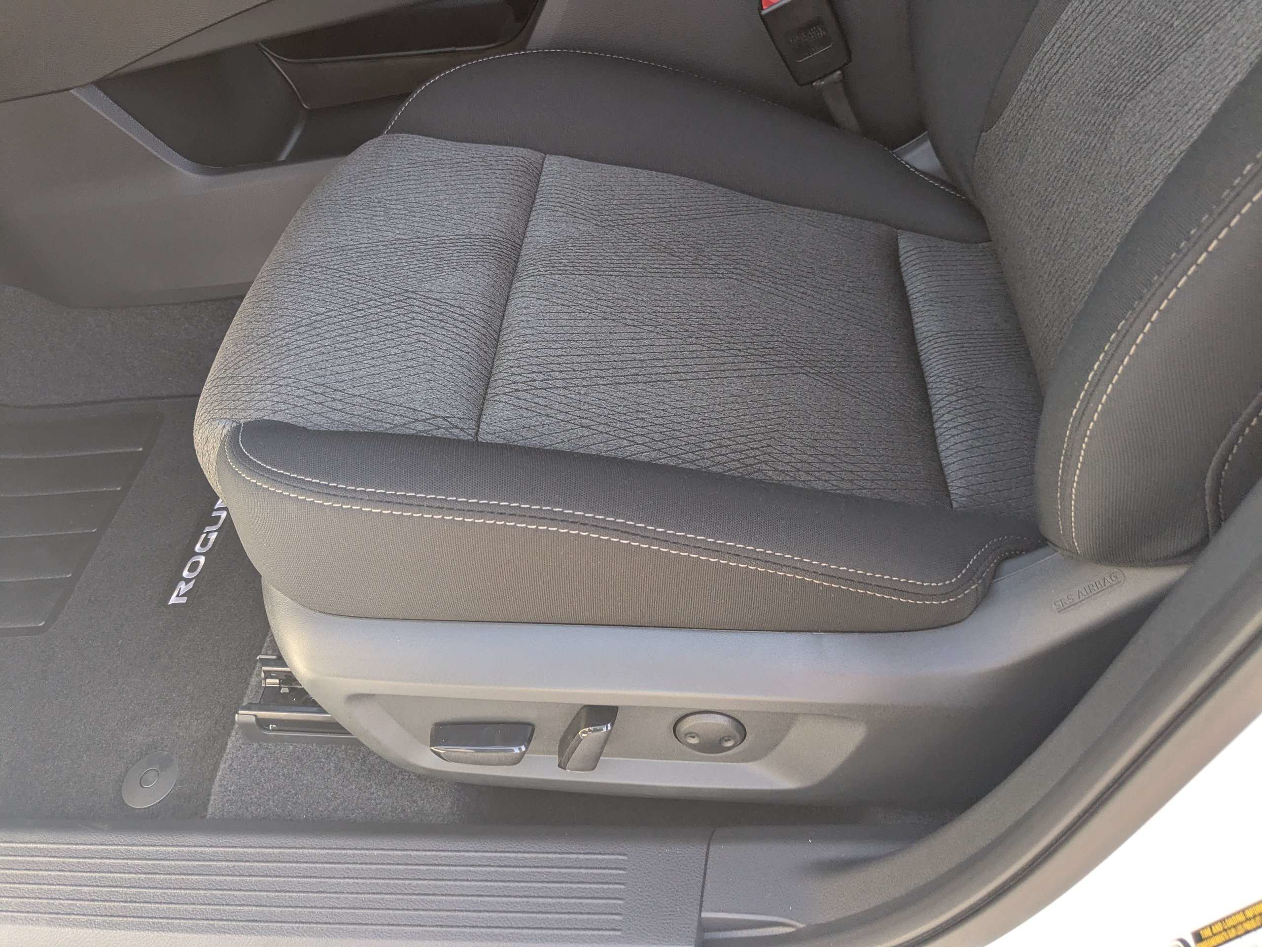 New 2026 Nissan Rogue SV FWD image 20