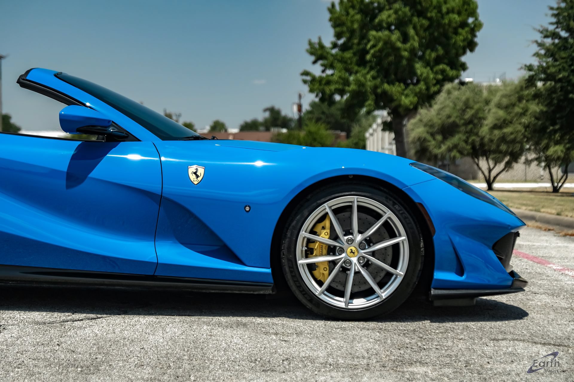 Used 2022 Ferrari 812 GTS RWD image 26