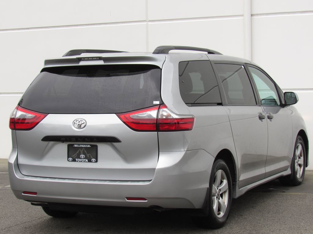Used 2020 Toyota Sienna L FWD image 6