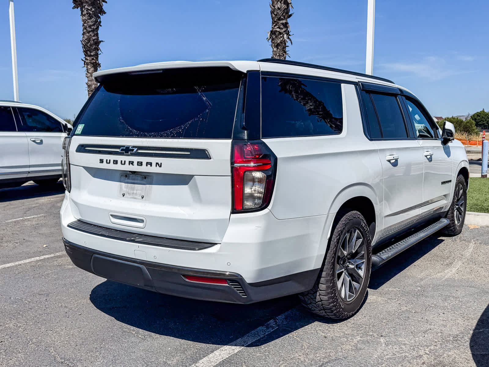 Used 2022 Chevrolet Suburban Z71 w/ Z71 Off-Road Package AWD/4WD image 6