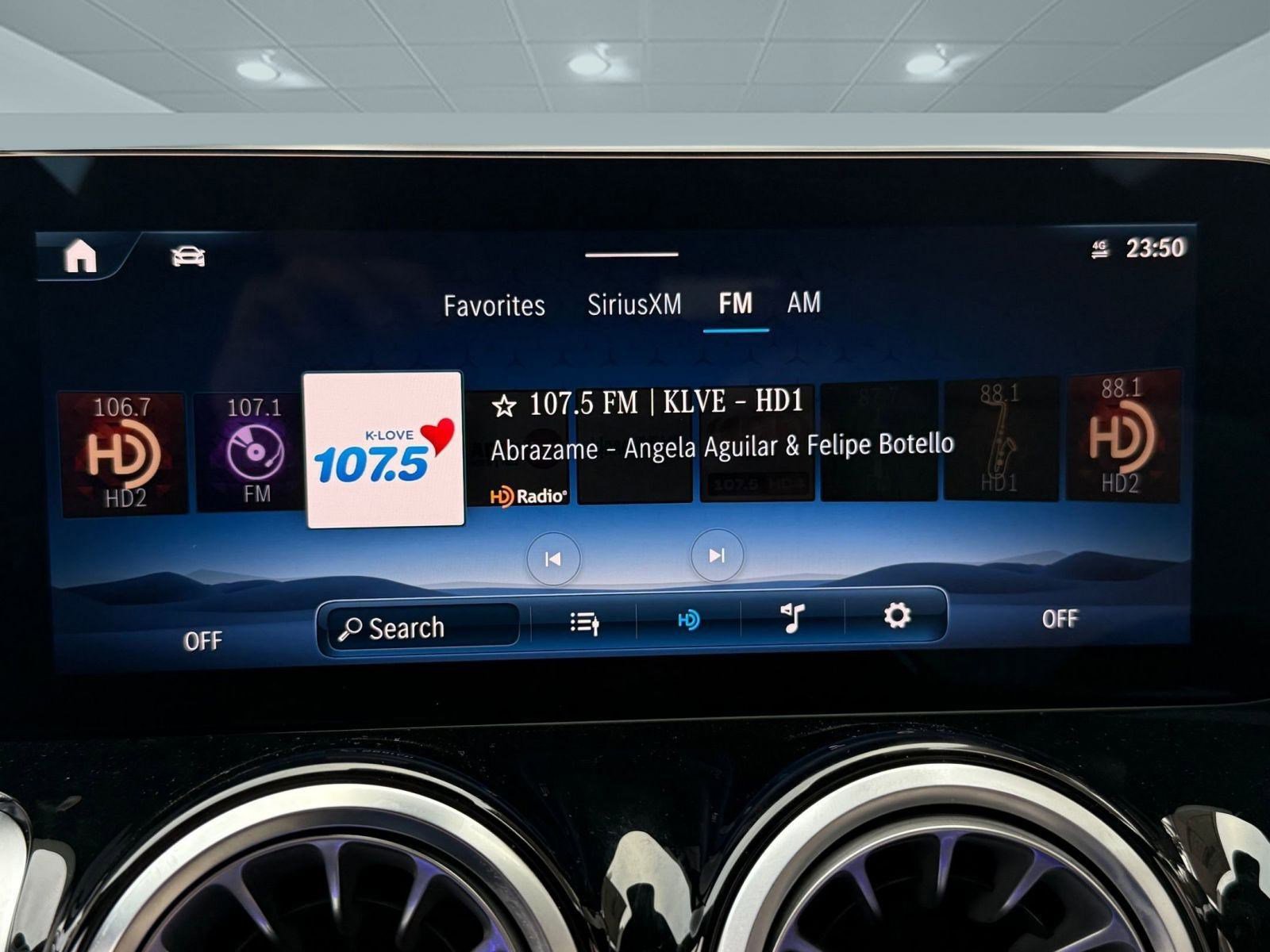 New 2026 Mercedes-Benz GLB 250 image 27