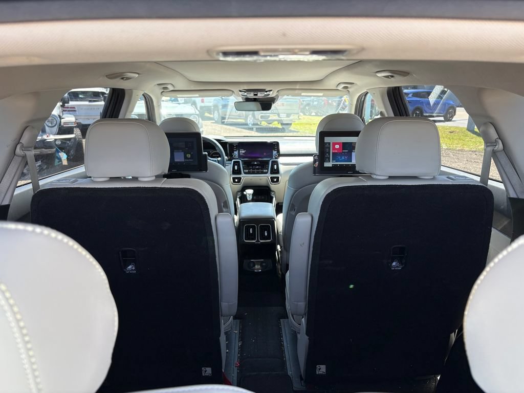 Certified 2023 Kia Sorento SX AWD/4WD image 17