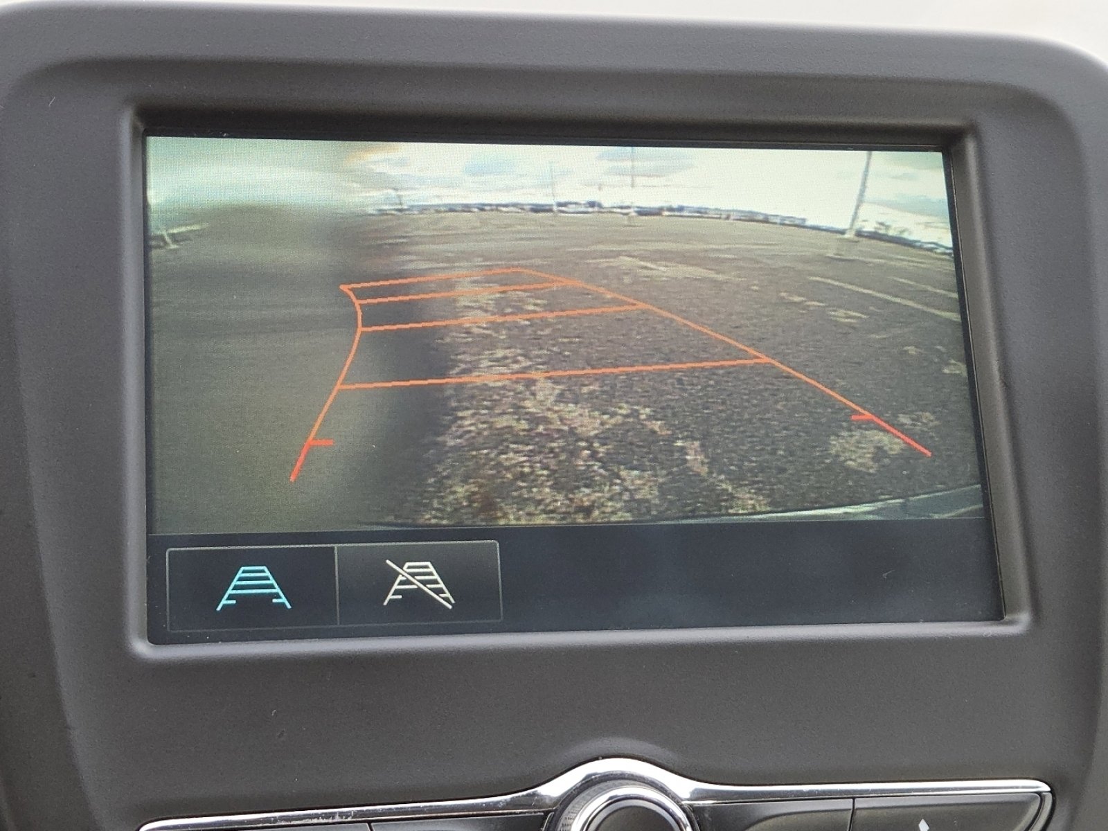 Used 2018 Chevrolet Equinox LS image 6