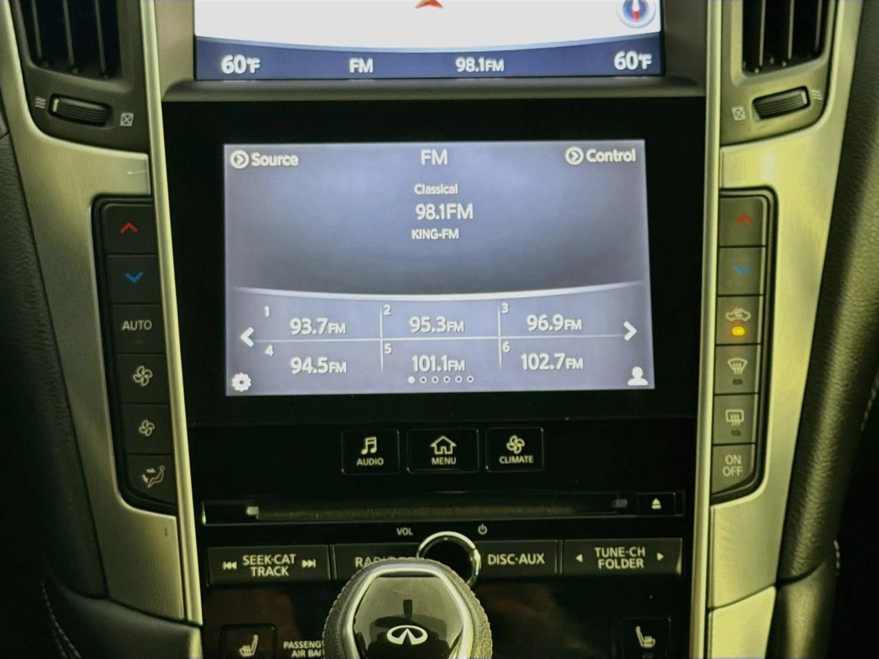 Used 2017 INFINITI Q60 3.0t AWD/4WD image 16
